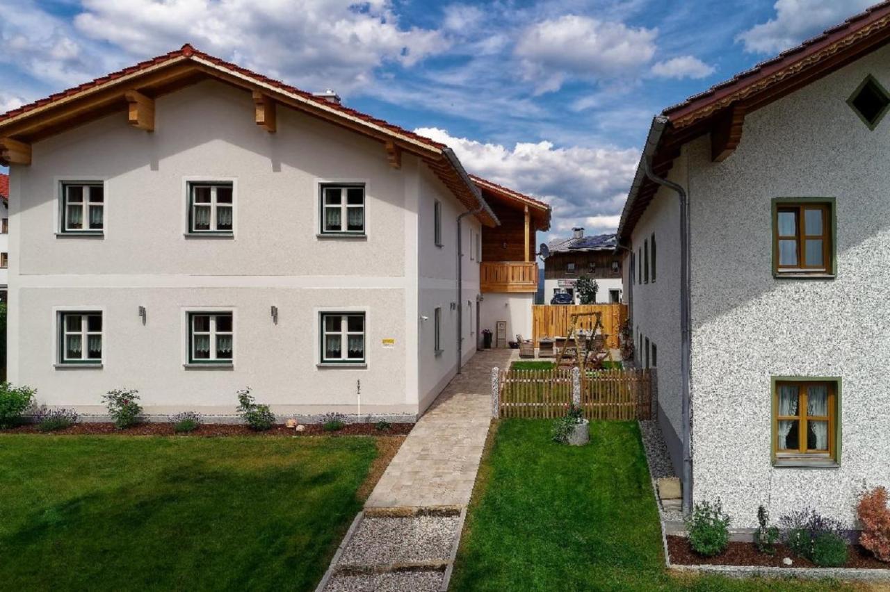 Pension Und Ferienchalets Zum Lebzelter Фрайунг Екстериор снимка